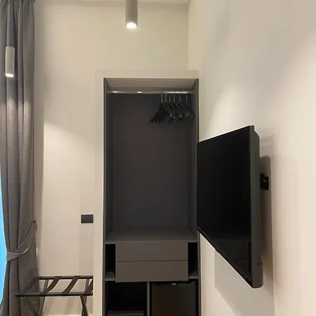 4heavens_naples 4* Napoli