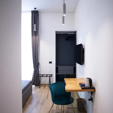 4heavens_naples 4* Napoli