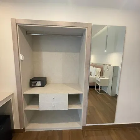 בית הארחה 4heavens_naples 4*