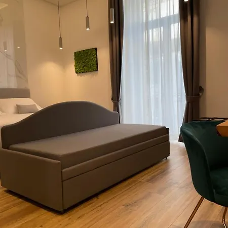 4heavens_naples Neapel