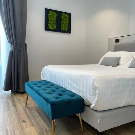 4heavens_naples 4*